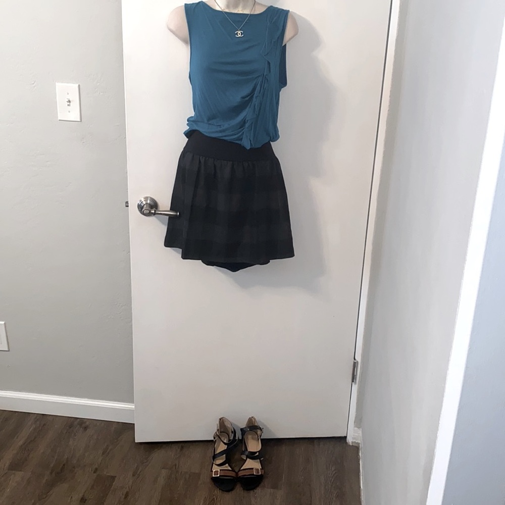 Gianni Bini ruff tank top
